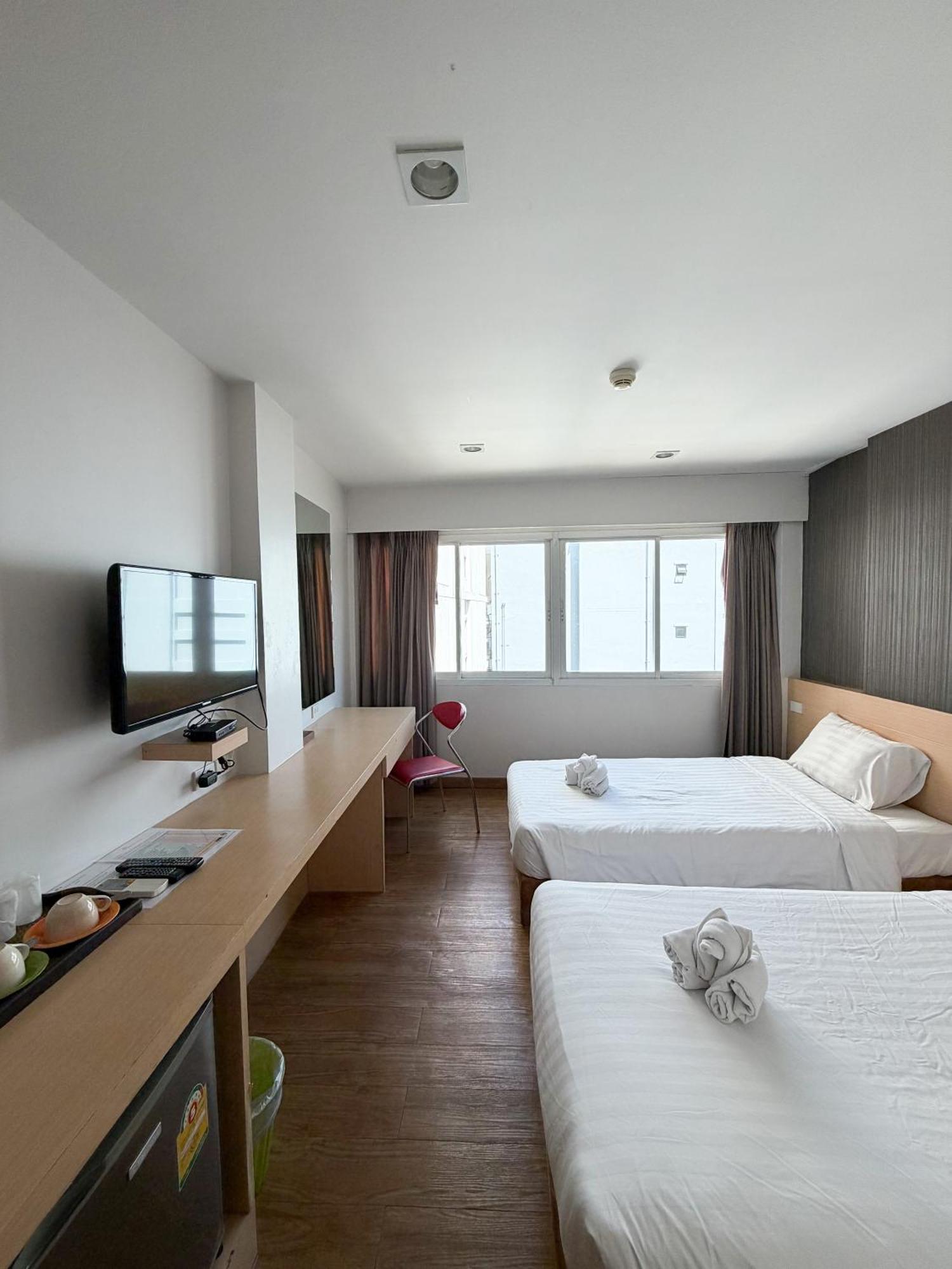 Superior Twin Room City View
