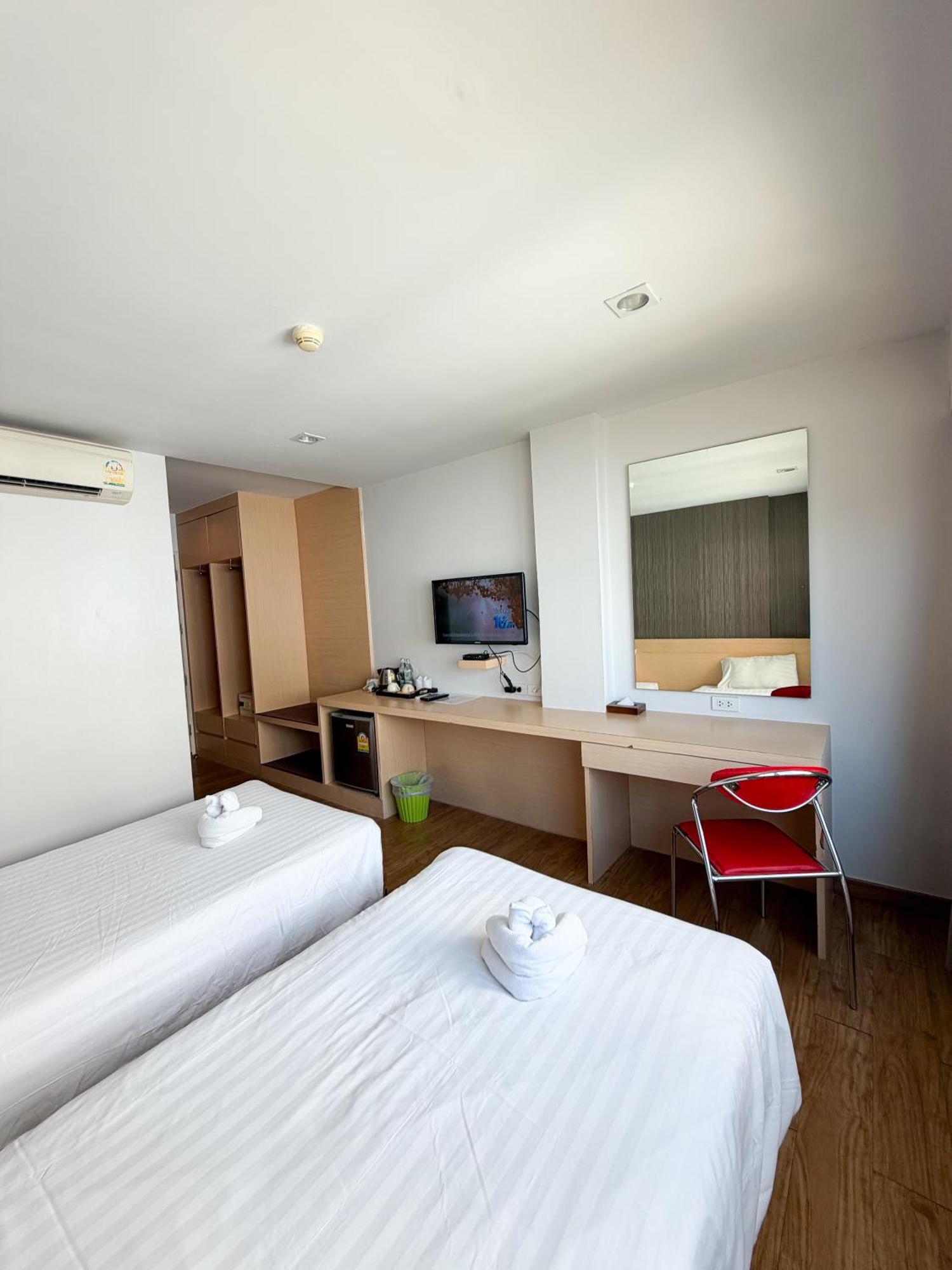 Superior Twin Room City View
