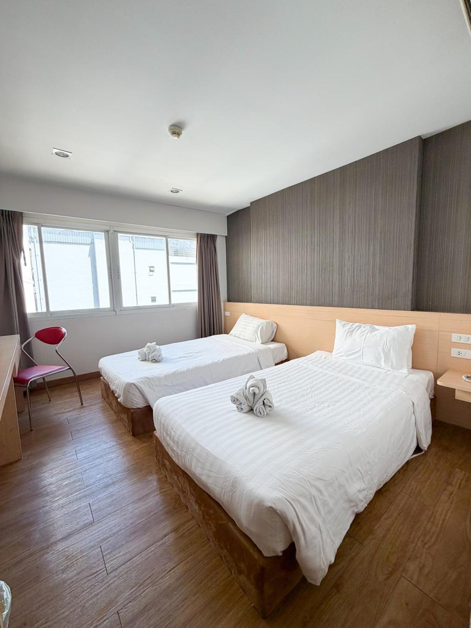 Superior Twin Room City View