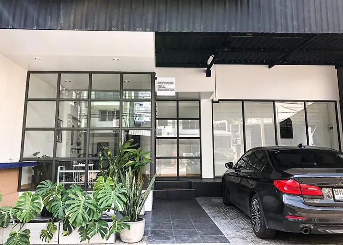 Saffron Hill Bangkok