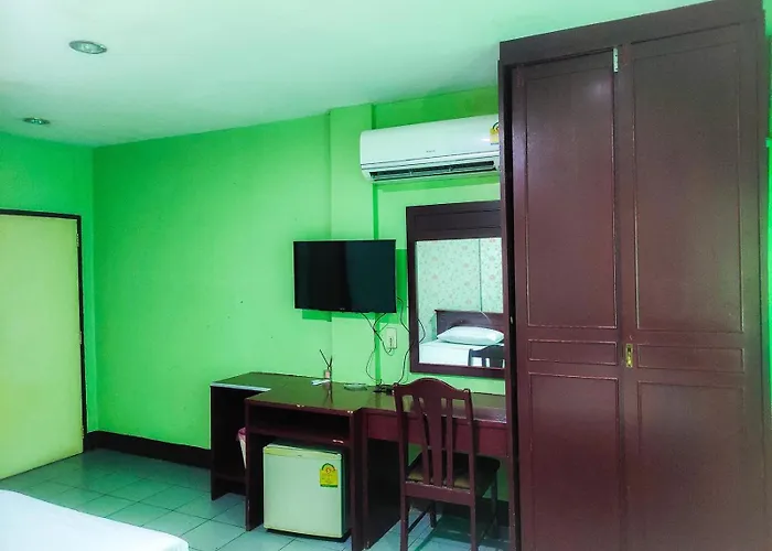 Cheap hotels Woodlands Inn