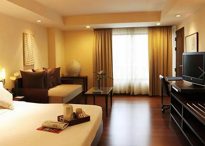 Self catering: St. James Hotel