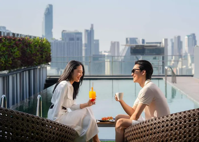 Hotels with pool Mercure Bangkok Siam